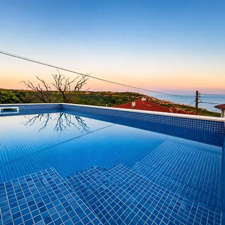 Villa Undina - Luxury With Stunning Sea View, Pool & Bbq Balchik