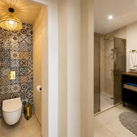 Undina - Luxury With Stunning Sea View, Pool & Bbq Balchik